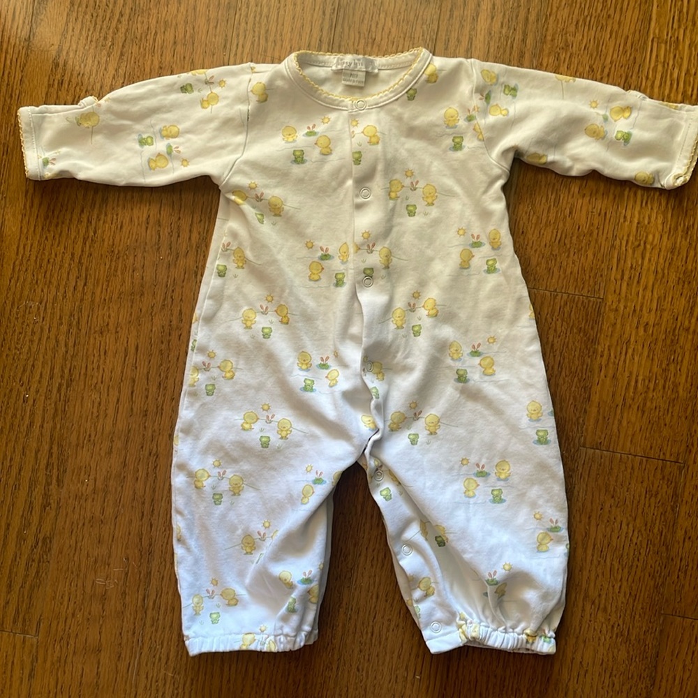 Quack quack!  NWOT. Kissy Kissy snap onsie!